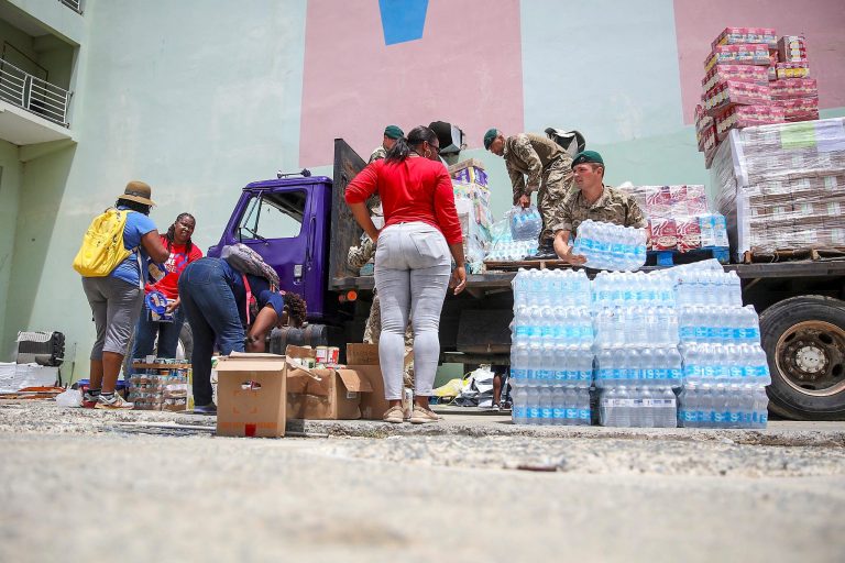 Furacão Maria arrasou a ilha de Dominica