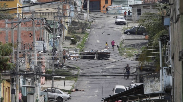 Guerra entre traficantes deixa sete mortos no Rio de Janeiro