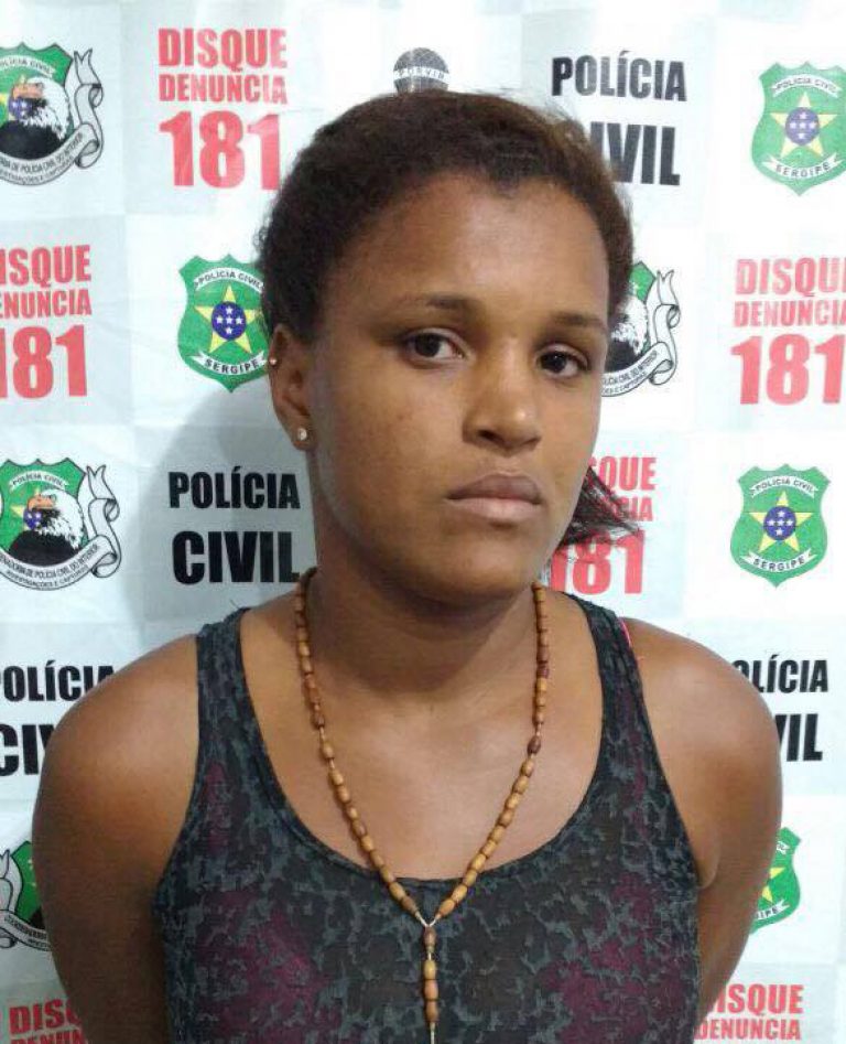 PC em ação: mulher é presa por tráfico de drogas no Ademar de Carvalho