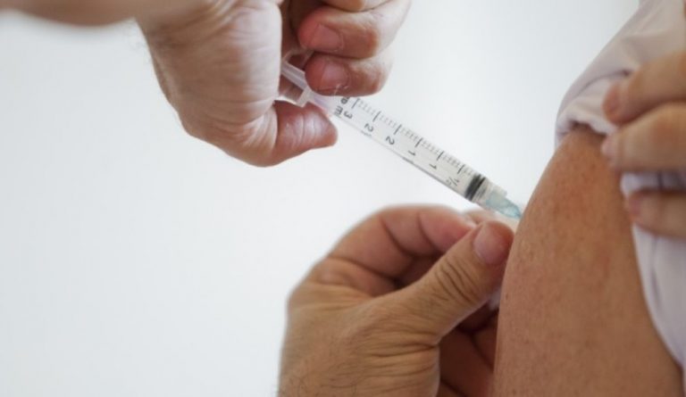 Cientistas americanos desenvolvem injeção única que pode reunir todas as vacinas infantis