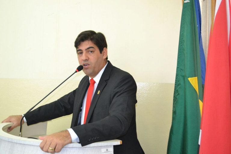 Alex Dentinho nega articulação para fechar casas de farinha em Lagarto