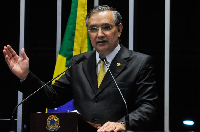 Ex-senador Eduardo Amorim é internado em Aracaju para tratamento da Covid-19