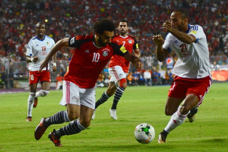 Salah faz de pênalti aos 50 do segundo tempo, e Egito confirma vaga na Copa