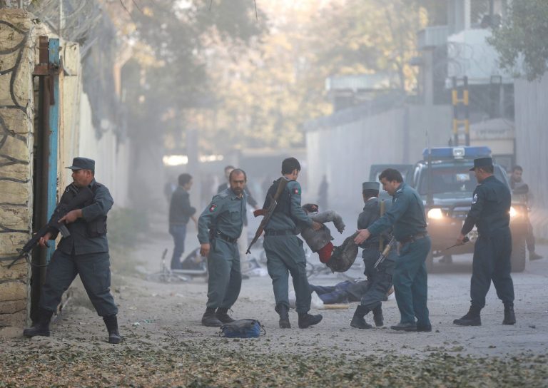 Explosão deixa 3 mortos e 10 feridos em bairro diplomático em Cabul