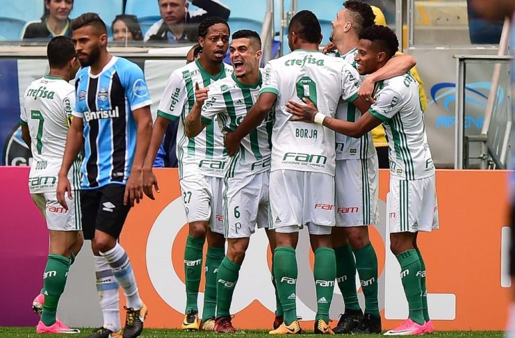Palmeiras lidera o returno do Brasileirão, com 21 pontos ganhos, mas pode ser ultrapassado por Botafogo nesta segunda (Foto: Futura Press)