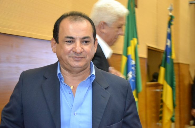 Ex-prefeito Valmir Monteiro