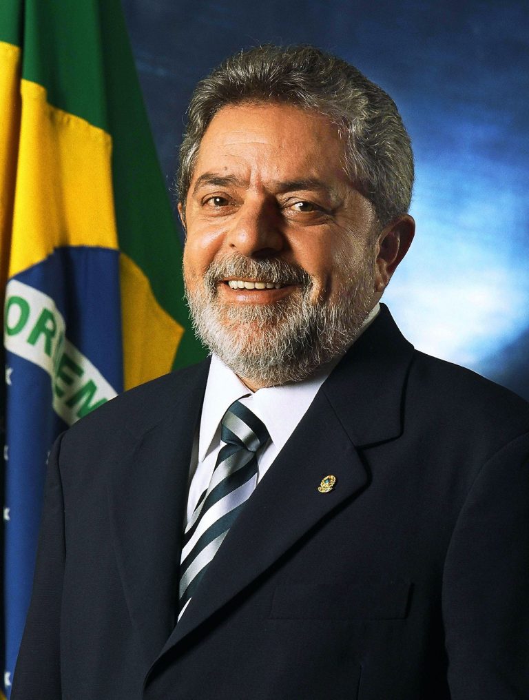 Empresa de Lula recebeu R$ 27 milhões por palestras