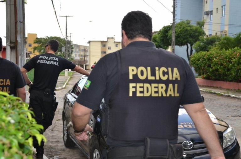 PF faz operação contra acusados de integrar milícia no Rio
