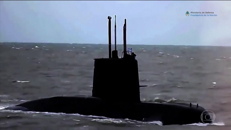 Última mensagem de submarino desaparecido na Argentina reportava avaria