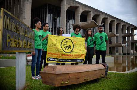 Anistia Internacional pede redução da morte de jovens negros