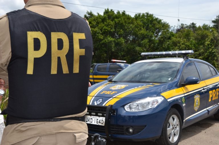 Suspeitos de homicídio e de receptação de veículos roubados são presos pela PRF