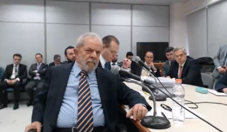 MPF reafirma que recibos de aluguéis de apartamento vizinho ao de Lula são falsos