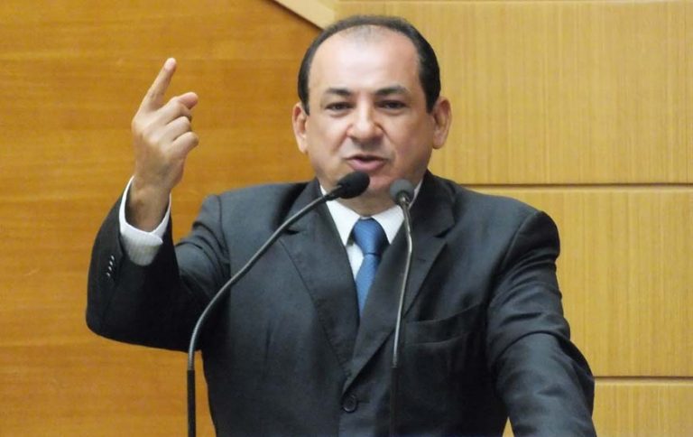 Ex-prefeito Valmir é condenado por usar carro da Alese em campanha eleitoral