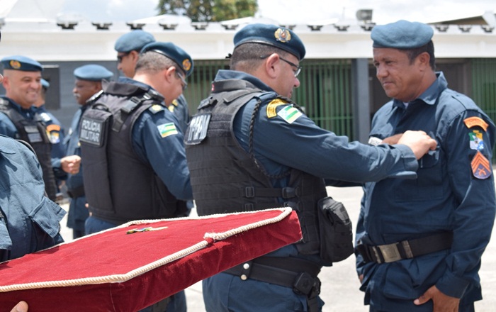 PM realiza formatura militar com entrega de medalhas em Tobias Barreto