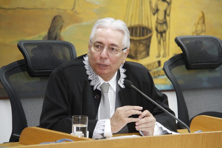 Contrariando deputado Fábio Reis, TCE mantém auditoria na Saúde com o conselheiro Luiz Augusto Ribeiro