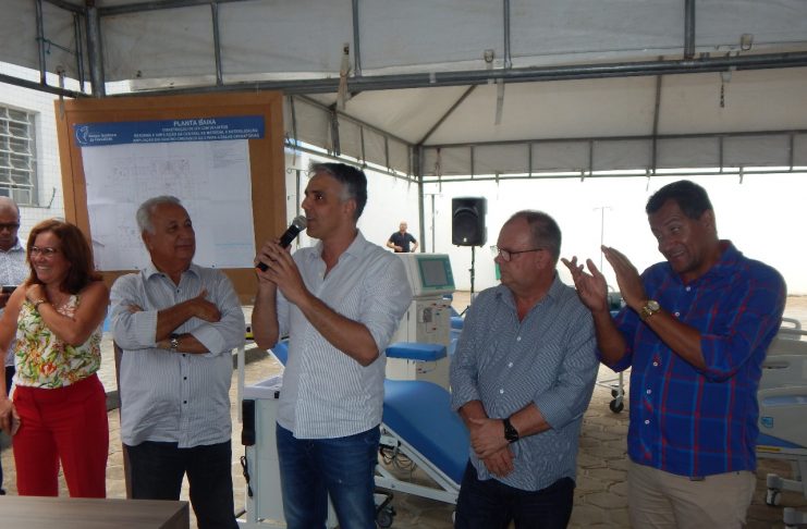 Entrega de equipamentos HNSC