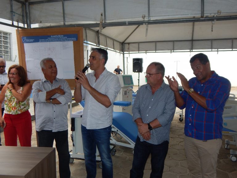 Fábio Reis entrega novos equipamentos ao Hospital de Lagarto
