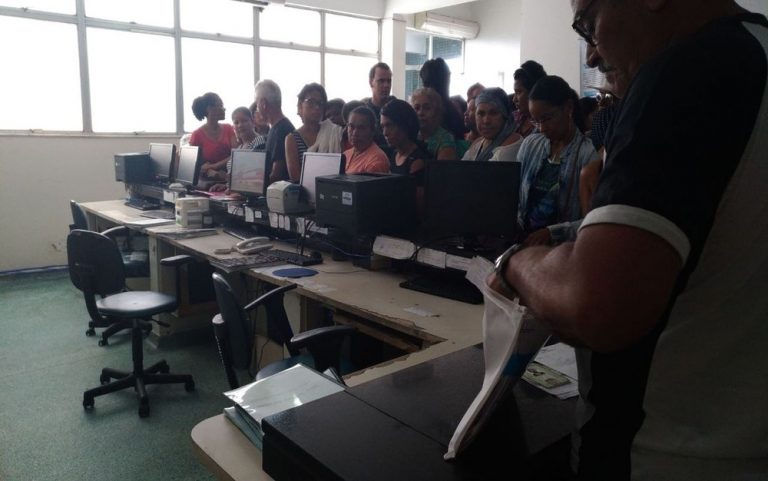 Paralisação de médicos afeta atendimento no Huse