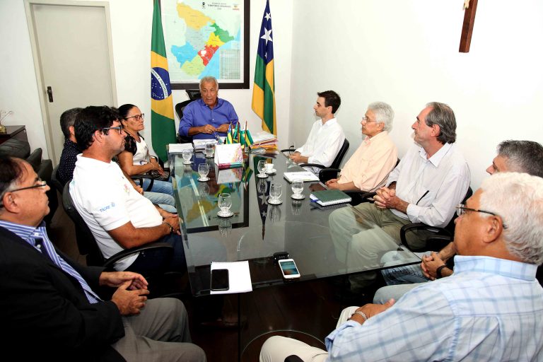 Fábrica de calçados vai ampliar número de empregos em Salgado e mais dois municípios