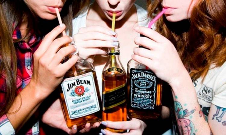 Conheça 7 bebidas alcoólicas que são inimigas da pele