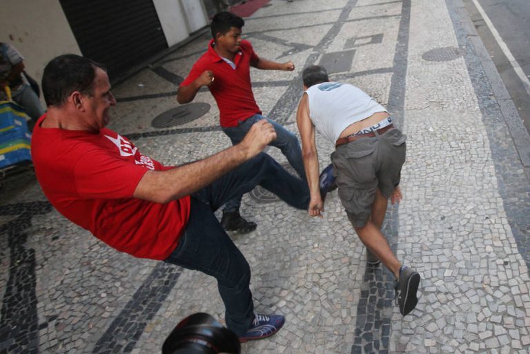 Abranji repudia agressões a jornalistas, após decreto da prisão de Lula