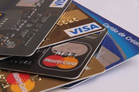 Governo padroniza juros do cartão e acaba com o pagamento mínimo