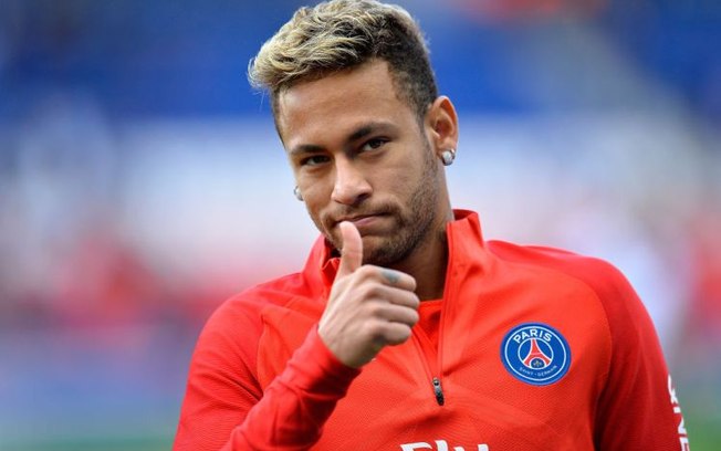 Pai de Neymar já avisou ao PSG que o filho quer ir embora, diz jornal