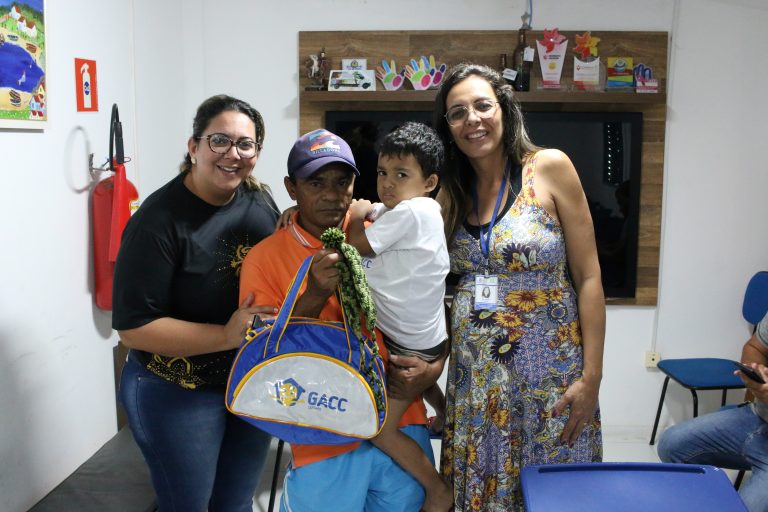 Kit Ariel humaniza tratamento das crianças acolhidas pelo GACC