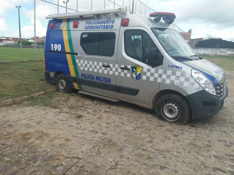 Moradores denunciam viaturas quebradas no 7° Batalhão de Lagarto