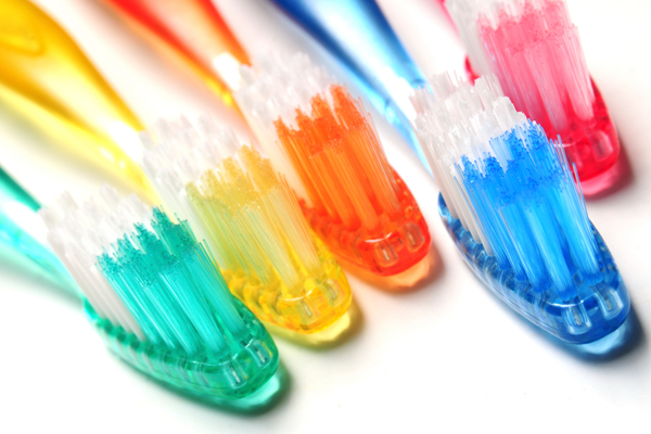 9 cuidados que você deve ter com a sua escova de dente