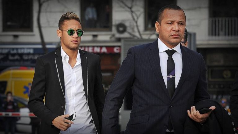 Pai de Neymar impõe condição para a permanência do craque no PSG