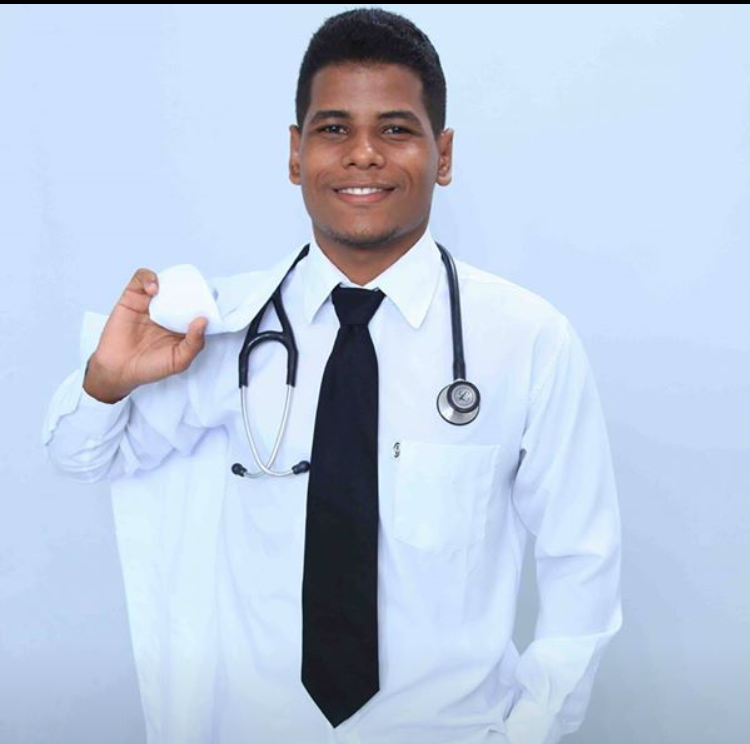 Jovem médico formado pela Universidade Federal de Sergipe, Lagarto, conta um pouco da sua história