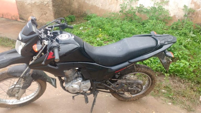 Motocicleta furtada em Lagarto é recuperada pela PM