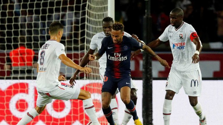 Em retorno pós-Copa, Neymar marca, e PSG estreia com vitória no Francês