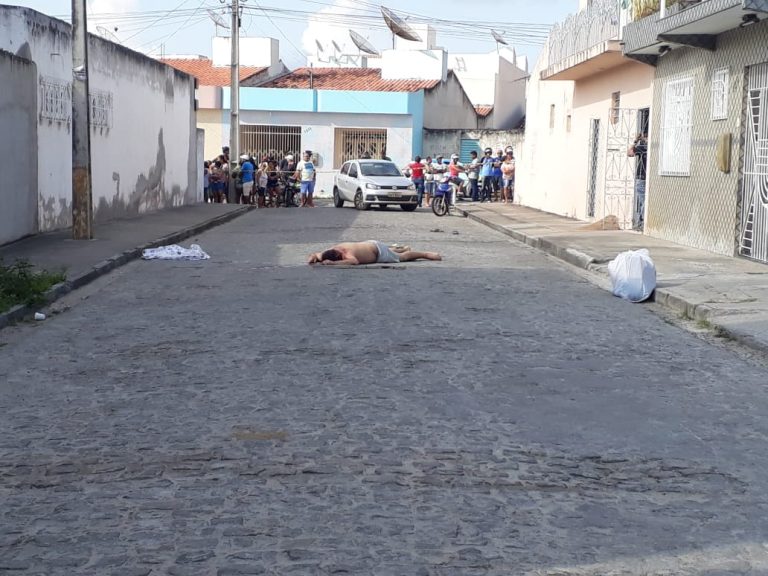 Caminhoneiro é morto a pauladas após discussão em Itabaiana (SE)