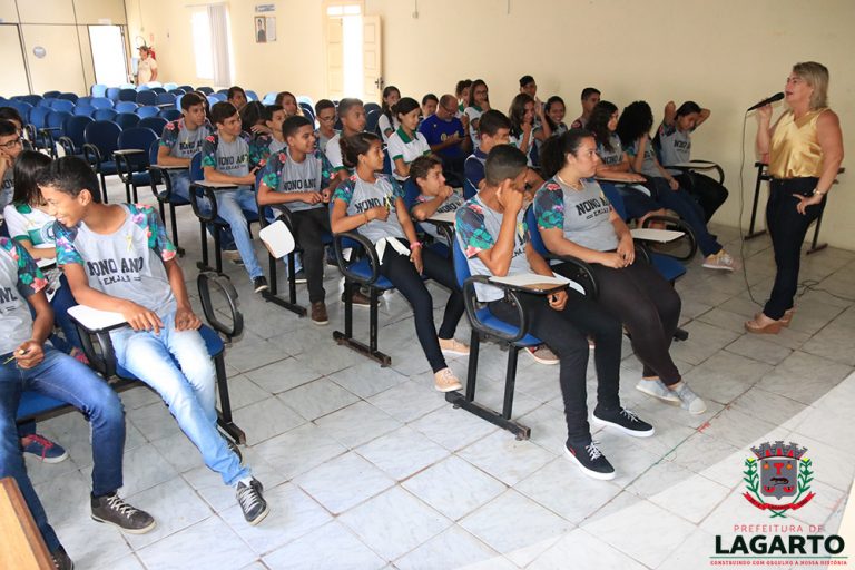 Setembro Amarelo: Projeto “Cine debate” discute o suicídio com estudantes do município lagartense