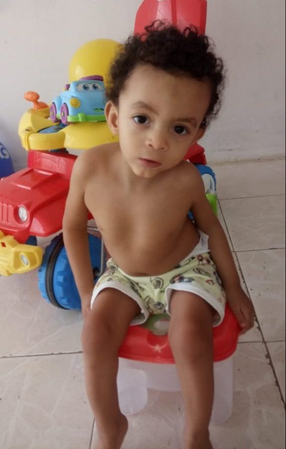 URGENTE: O garotinho João Bernardo precisa de ajuda