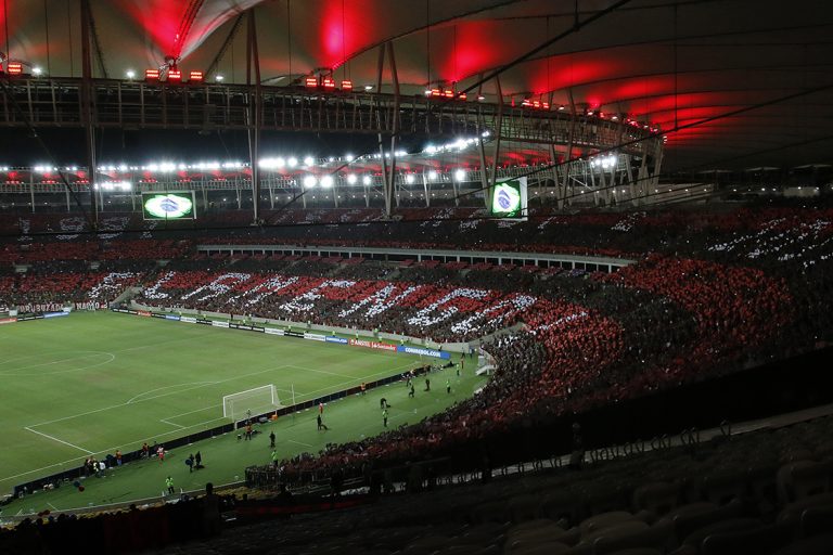 Flamengo e Corinthians se enfrentam nesta quarta no Maracanã