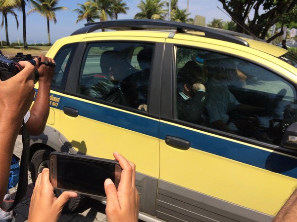 Médicos reavaliam quadro de Bolsonaro e dizem que ele ainda não está liberado para fazer campanha