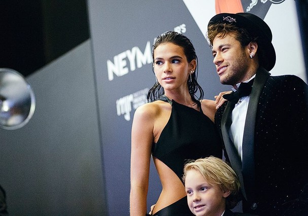 Neymar diz que pretende ter mais filhos e faz planos para casar: “Está chegando a hora”