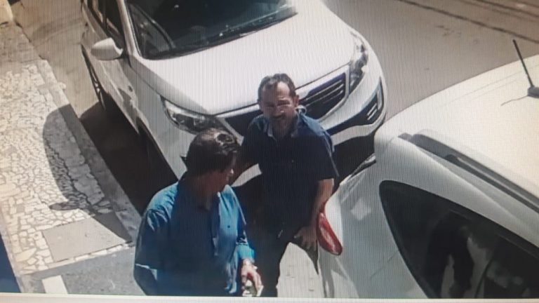 Trio de estelionatários faz vitima no centro Lagarto e furta 15 mil reais.