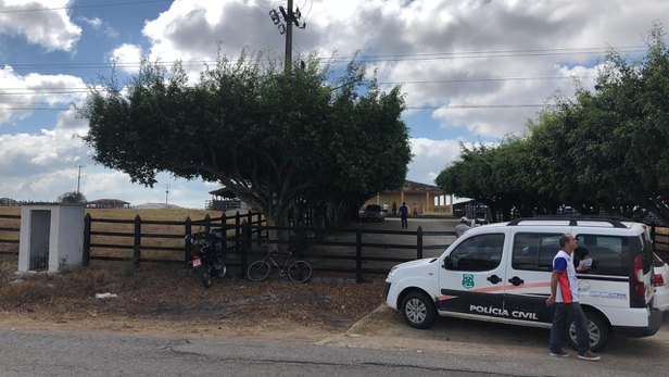 Torre de rádio desaba e mata dois homens em Itabaiana