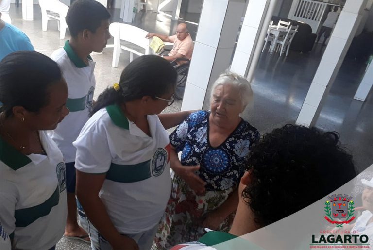 Estudantes do EJA participam de Projeto Interdisciplinar no Asilo Santo Antônio