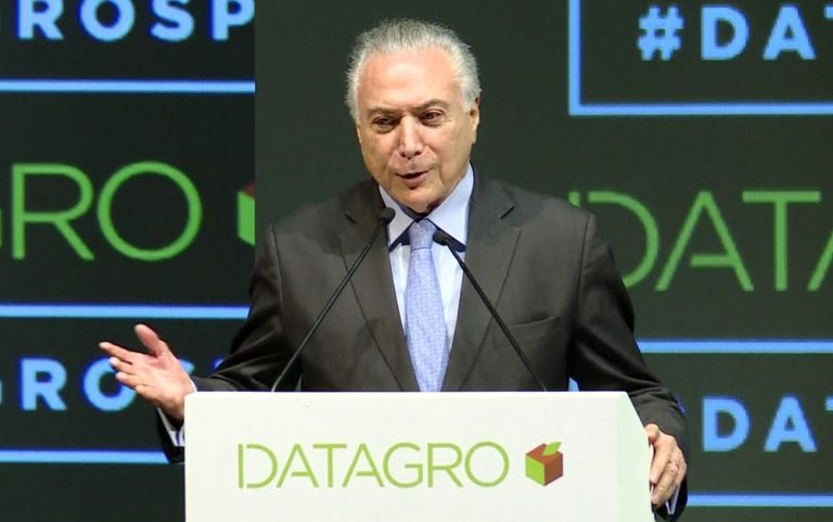 Para ter estabilidade social, política e pacificação, é preciso cumprir rigorosamente a Constituição’, diz Temer.