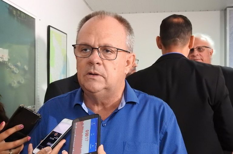 Governo conquista ampliação de fábrica que gerará 220 novos empregos diretos.