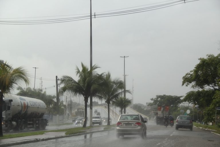 Defesa Civil emite alerta de chuvas intensas para Sergipe.