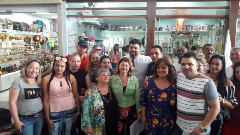 Saída de médicos cubanos deixa 12 cidades sem atendimento em Sergipe.