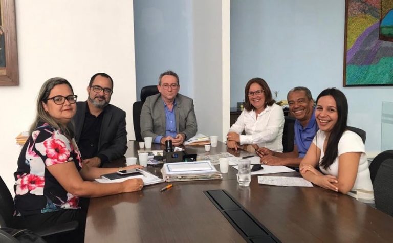 Goretti Reis mais uma vez busca benefícios para a categoria dos nutricionistas de Sergipe e para a Maternidade Zacarias Júnior.