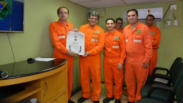 Belivaldo é homenageado com medalha da Ordem do Mérito do Trabalho.