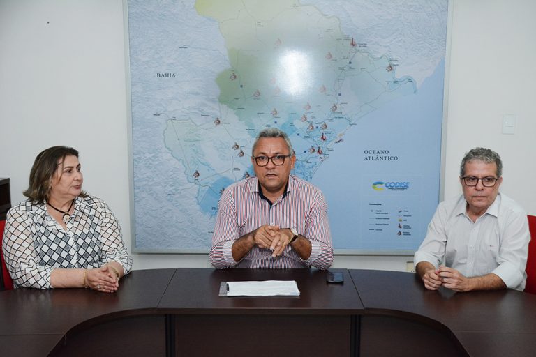 Governo assina ordem de serviços para obras de esgotamento sanitário e macrodrenagem fluvial em Itabaiana.